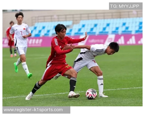 杭州足球队在世界杯预选赛中以71分稳居积分榜首位展现强劲实力 杭州足球队在世界杯预选赛中以71分稳居积分榜首位展现强劲实力