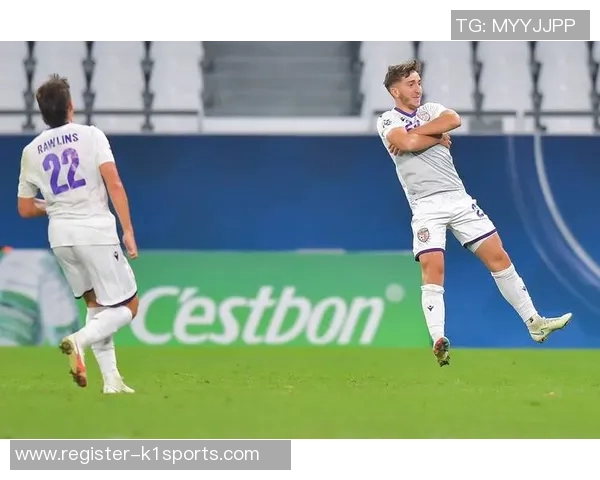 实时新闻上海足球队的节奏解析与战术深度剖析探秘之旅 实时新闻上海足球队的节奏解析与战术深度剖析探秘之旅